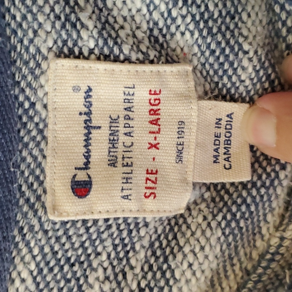 Champion Sweatshirt size xl - Picture 3 of 4